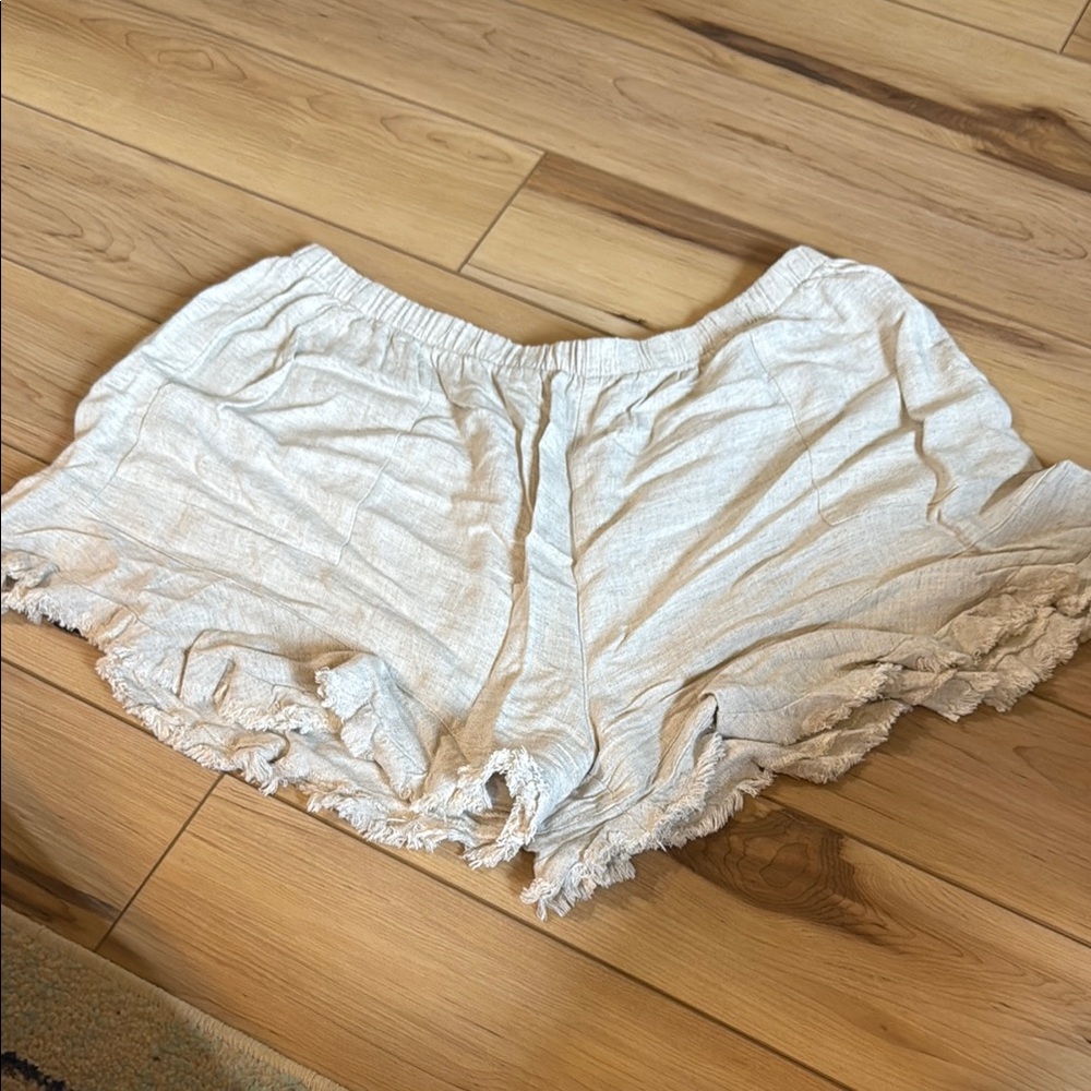 Umgee Soft Gray Casual Shorts
